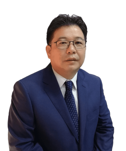 A portrait of Goik Kenzu a lawyer at Goik Ramesh & Loo